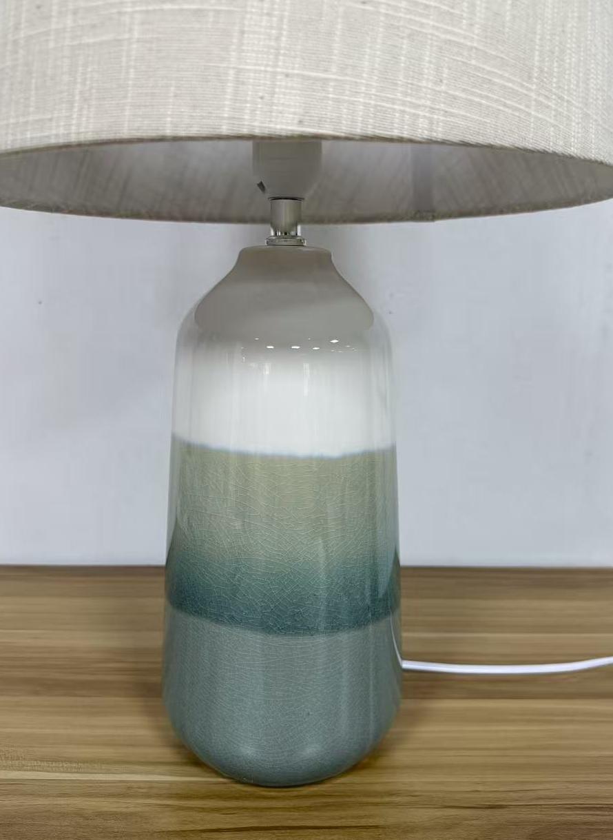 Moderne Keramik Tischlampe 54 cm hoch mit gradientierter Glasur und Leinen-Schirm