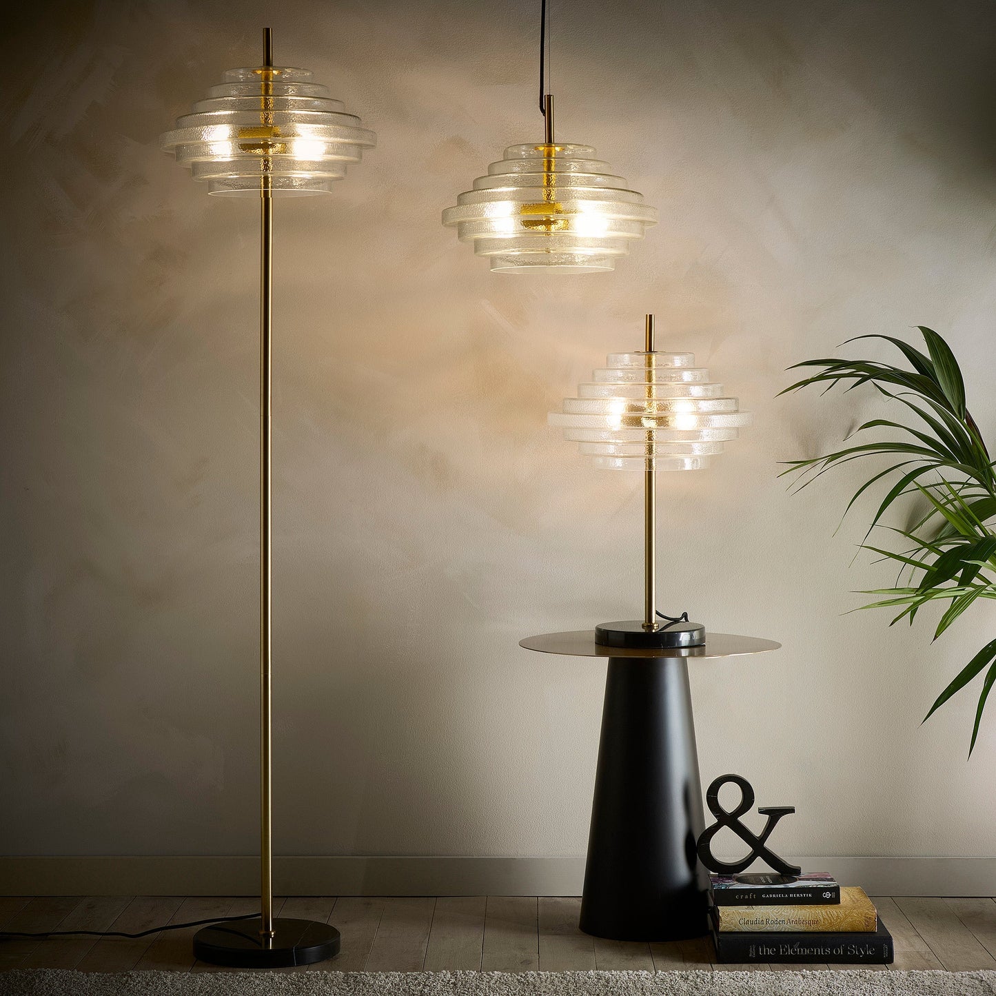 Klare Glas Tischlampe, Stehlampe oder Deckenpendelleuchte mit Messing-Finish und Marmorlampenfuß