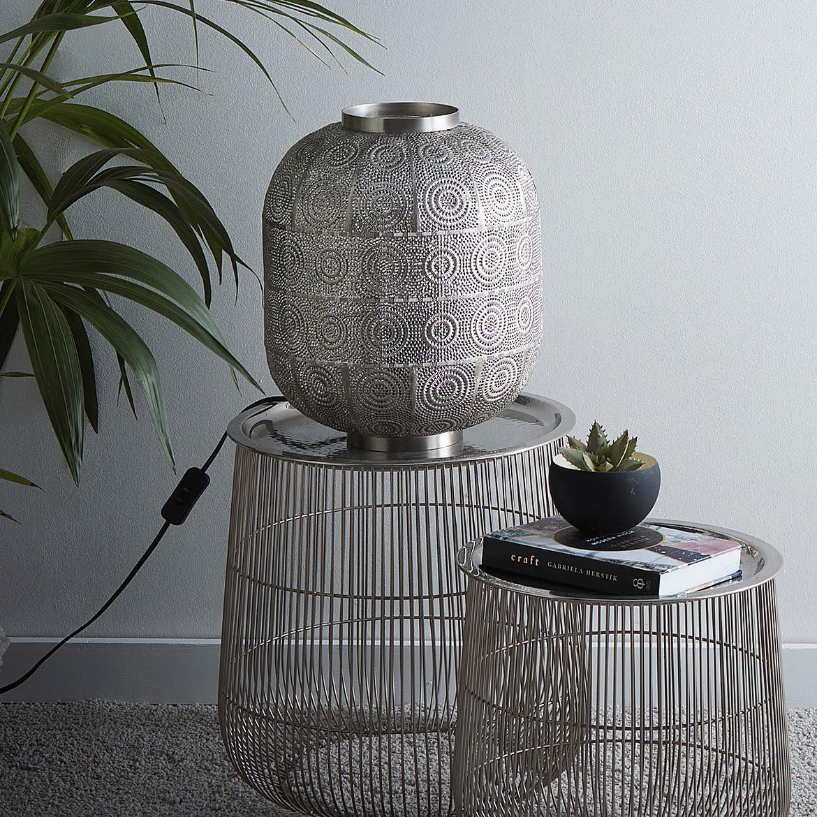 Geometrisches Muster Marokkanisches Design Tischlampe, Stehlampe oder Pendelleuchte | Satin Nickel Korb-ähnliche zeitgenössische Beleuchtungslösung für moderne Häuser