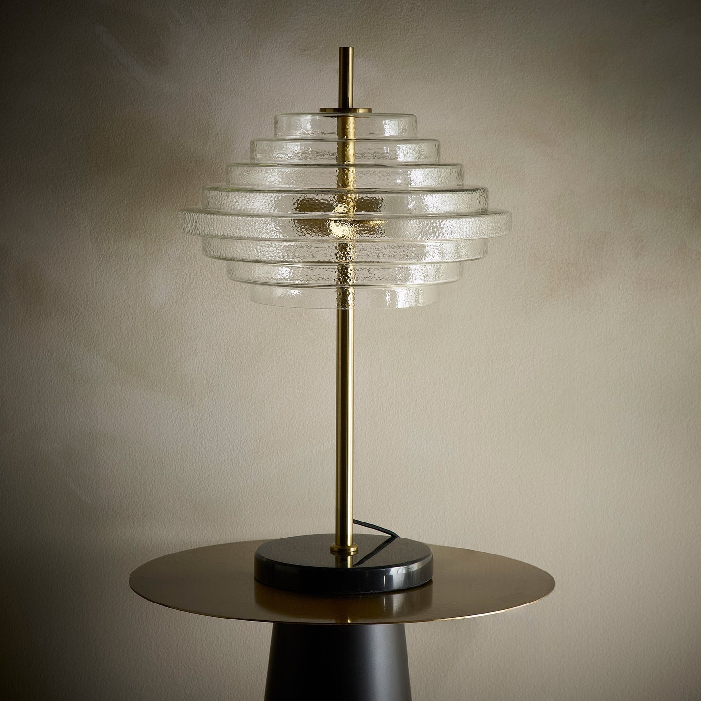 Klare Glas Tischlampe, Stehlampe oder Deckenpendelleuchte mit Messing-Finish und Marmorlampenfuß