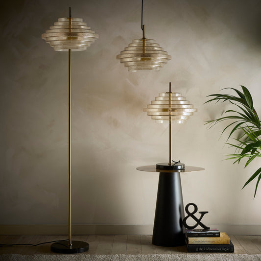 Amber Kupfer Glas Tischlampe, Stehlampe oder Deckenpendelleuchte Kollektion mit einer Messing-Oberfläche und Marmorlampenfüßen