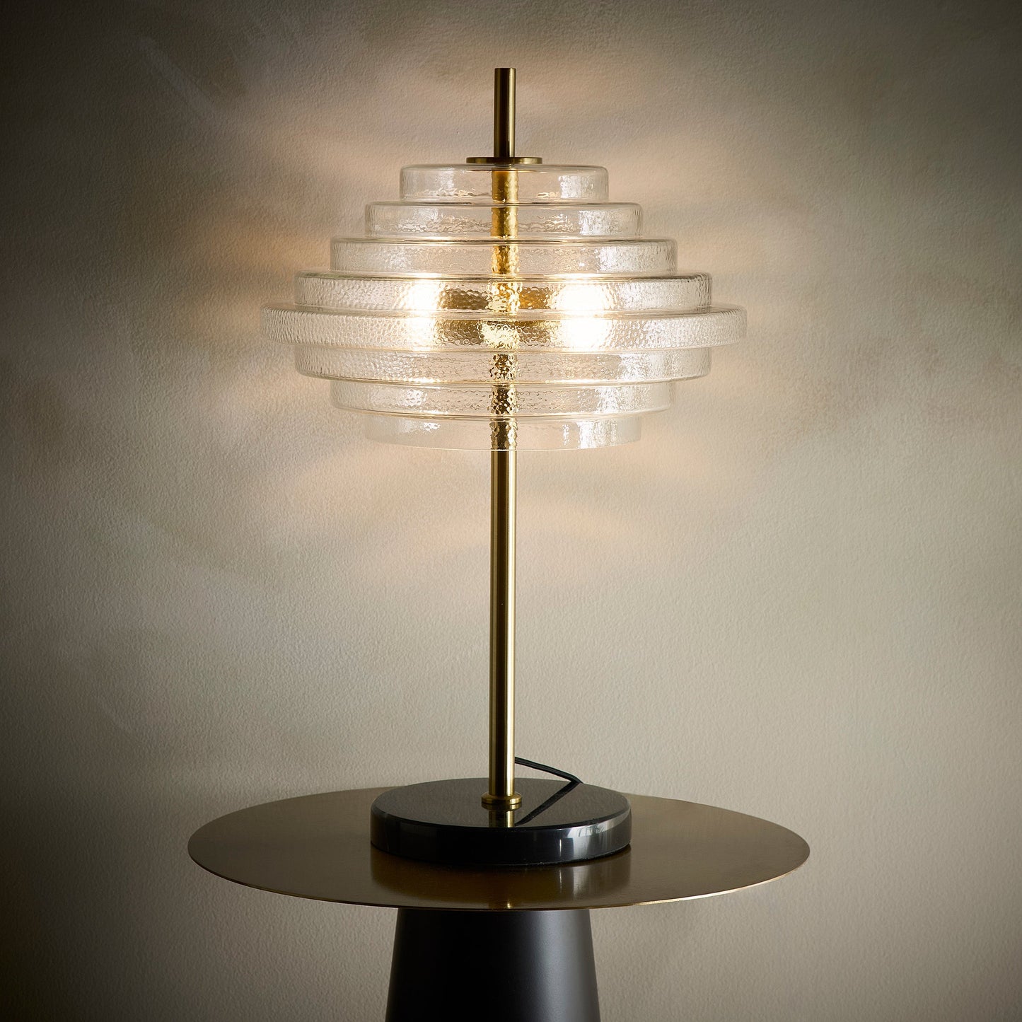 Klare Glas Tischlampe, Stehlampe oder Deckenpendelleuchte mit Messing-Finish und Marmorlampenfuß