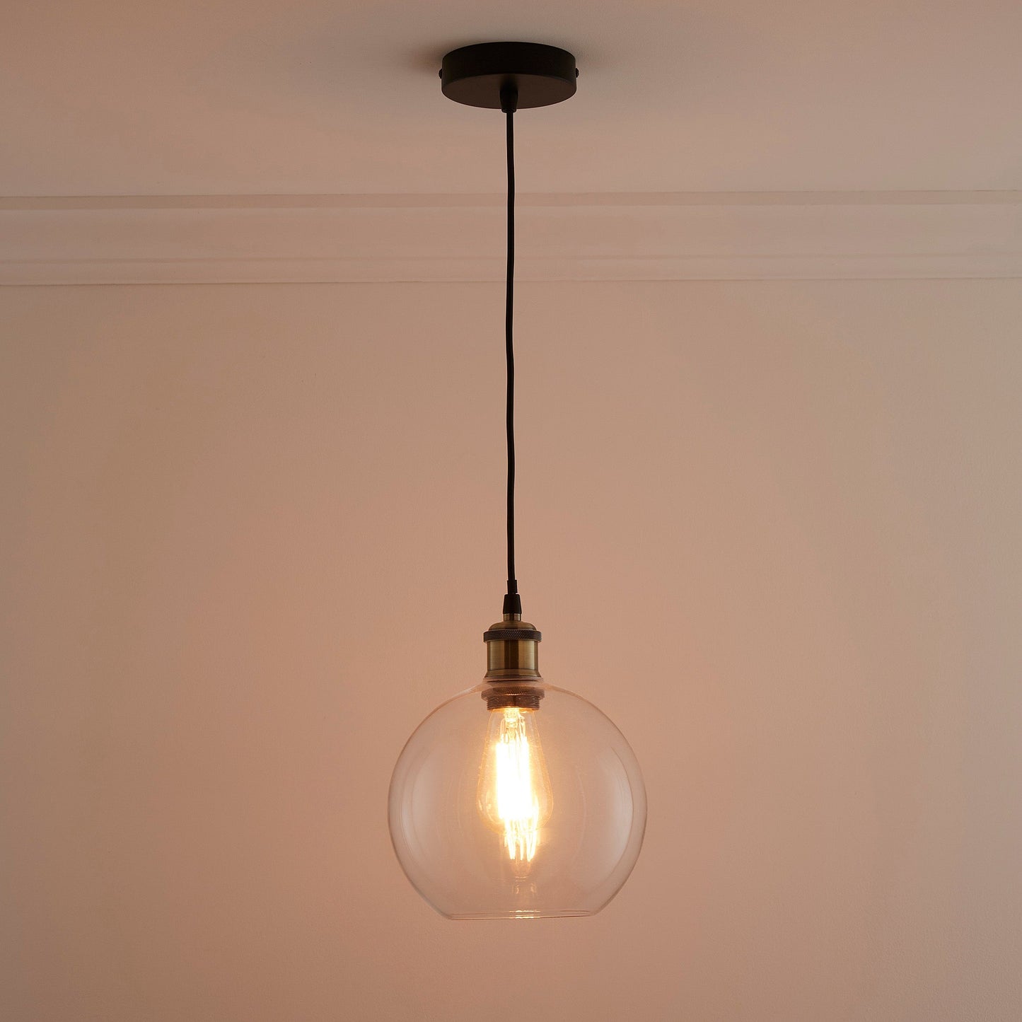Antonio 1 Licht Hängende Glas-Deckenpendelleuchte mit Filament-Glühbirne 3 Farben erhältlich: Bernstein, Rauchtöne und Klar